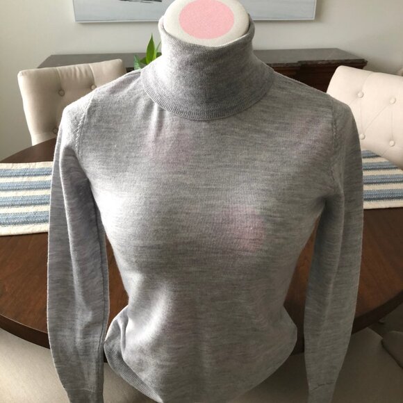 Max Studio Extra Fine Merino Wool Lg Slv Turtleneck Sweater Heather Gray Sz XS - Picture 6 of 12